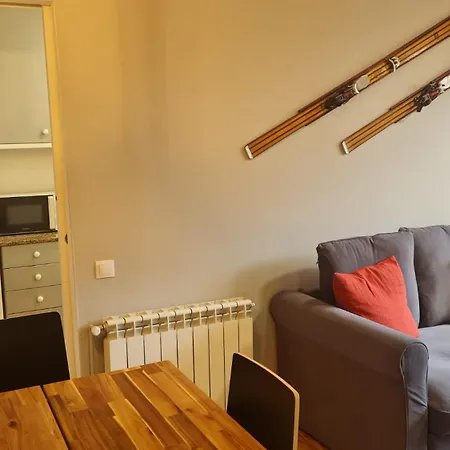 Apartament Rialp Риальп